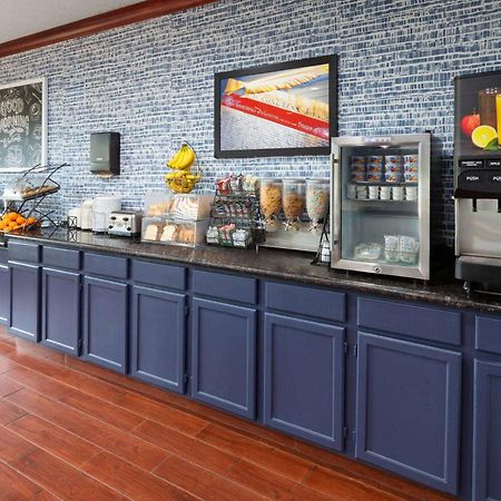 Pioneer Inn & Suites Grinnell Екстер'єр фото